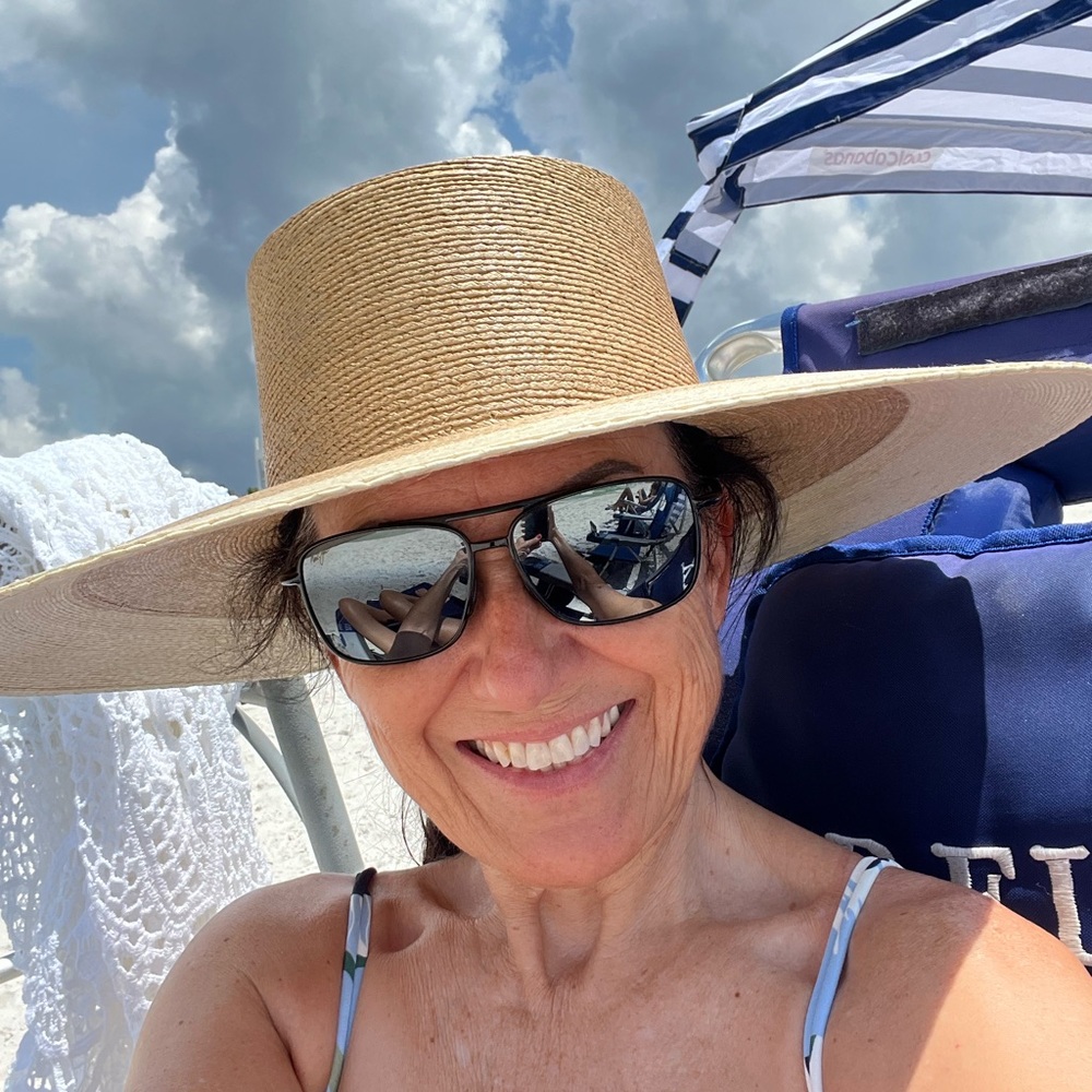 Meet your Posher, Carol